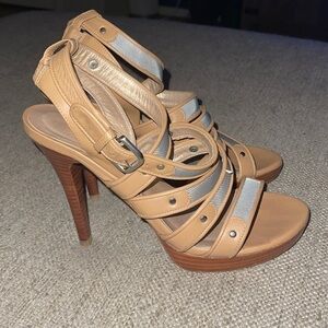 Stuart Weitzman Gladiator Strappy Platform Heels Metal Mesh - size 6.5